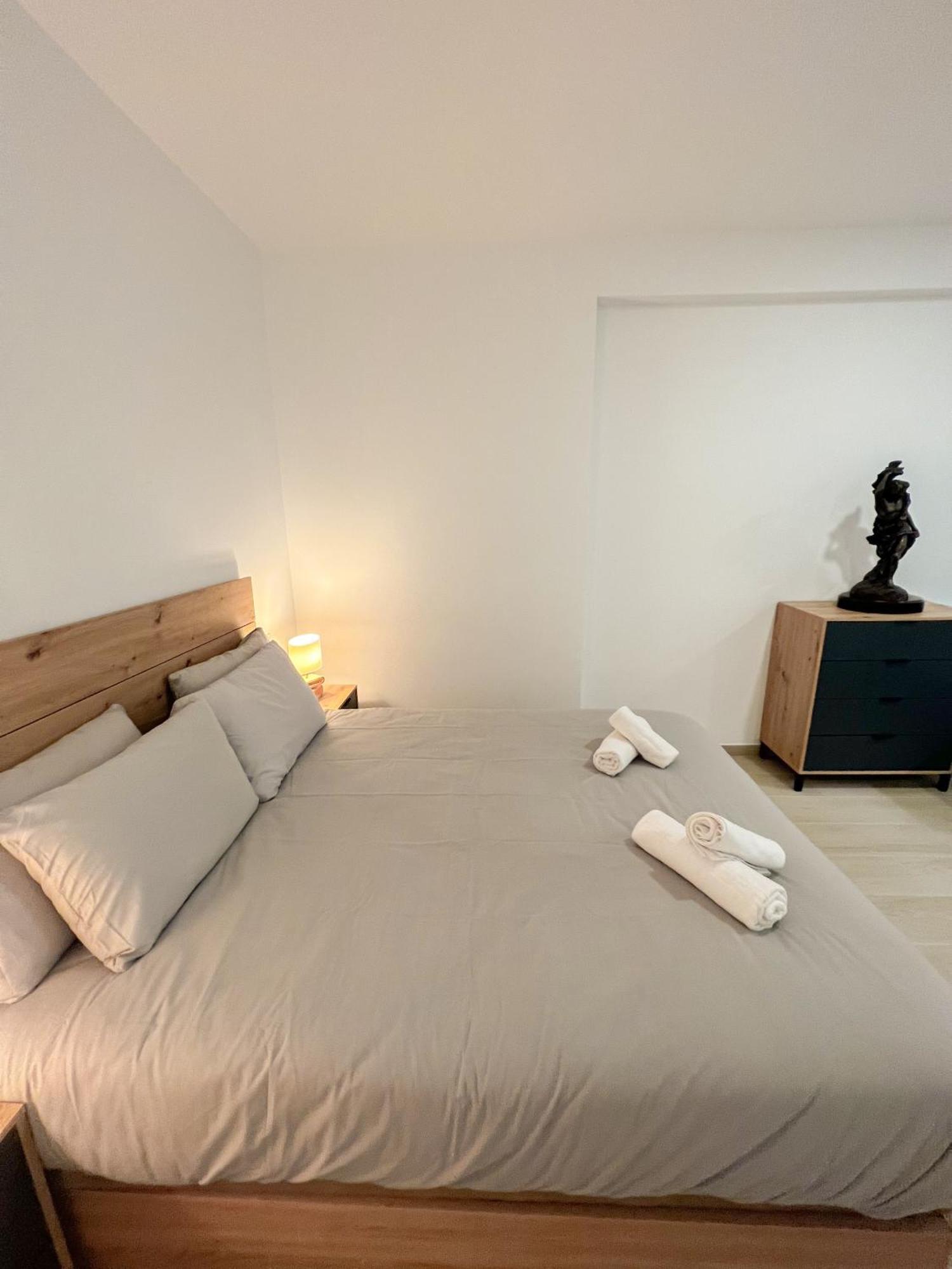 Cozy And Modern Family Flat Carihuela Apartment Торемолинос Екстериор снимка