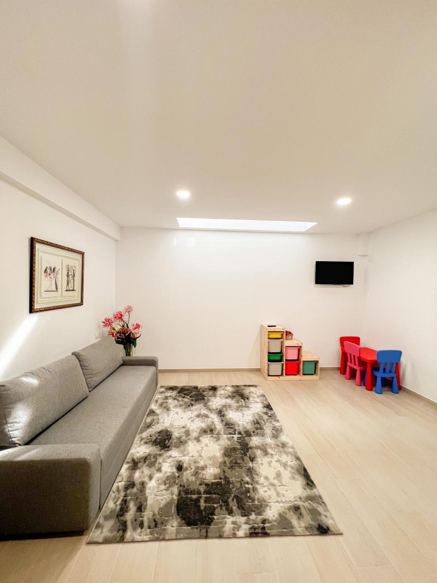 Cozy And Modern Family Flat Carihuela Apartment Торемолинос Екстериор снимка