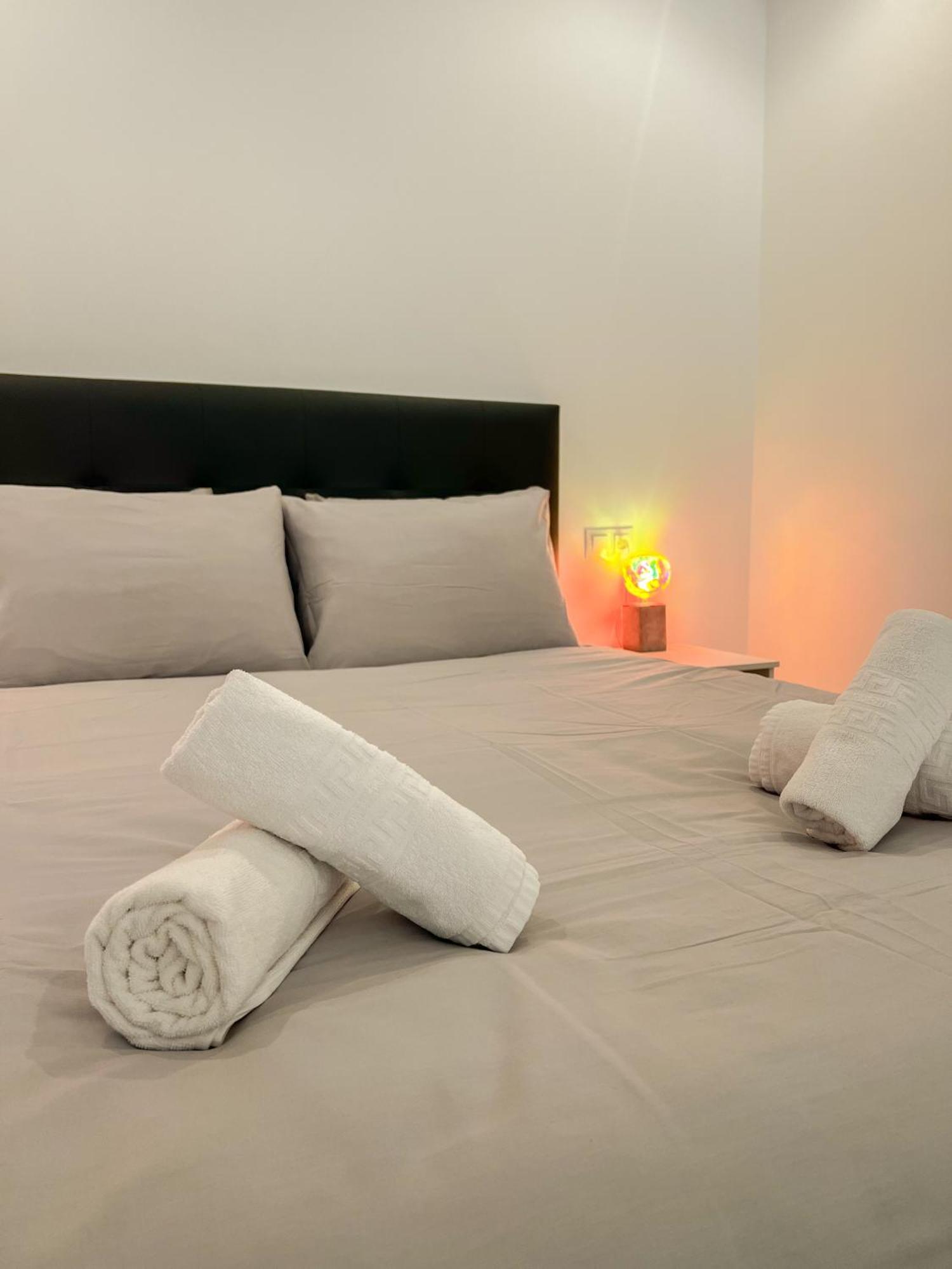 Cozy And Modern Family Flat Carihuela Apartment Торемолинос Екстериор снимка