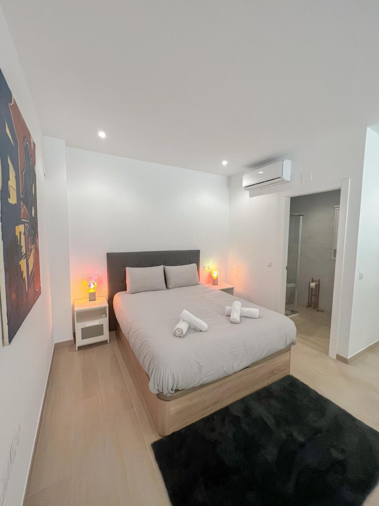 Cozy And Modern Family Flat Carihuela Apartment Торемолинос Екстериор снимка
