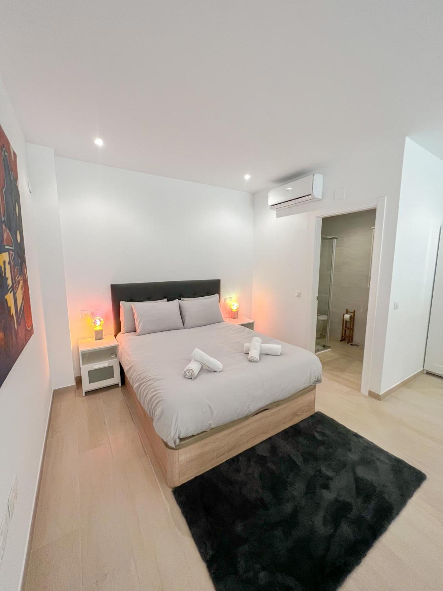Cozy And Modern Family Flat Carihuela Apartment Торемолинос Екстериор снимка