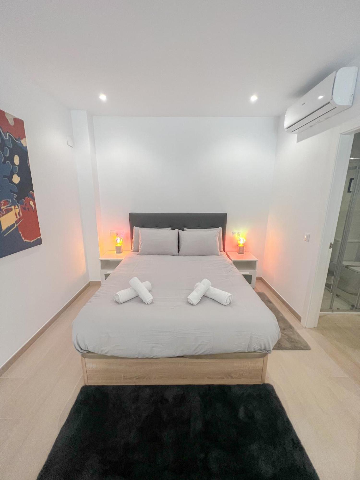 Cozy And Modern Family Flat Carihuela Apartment Торемолинос Екстериор снимка