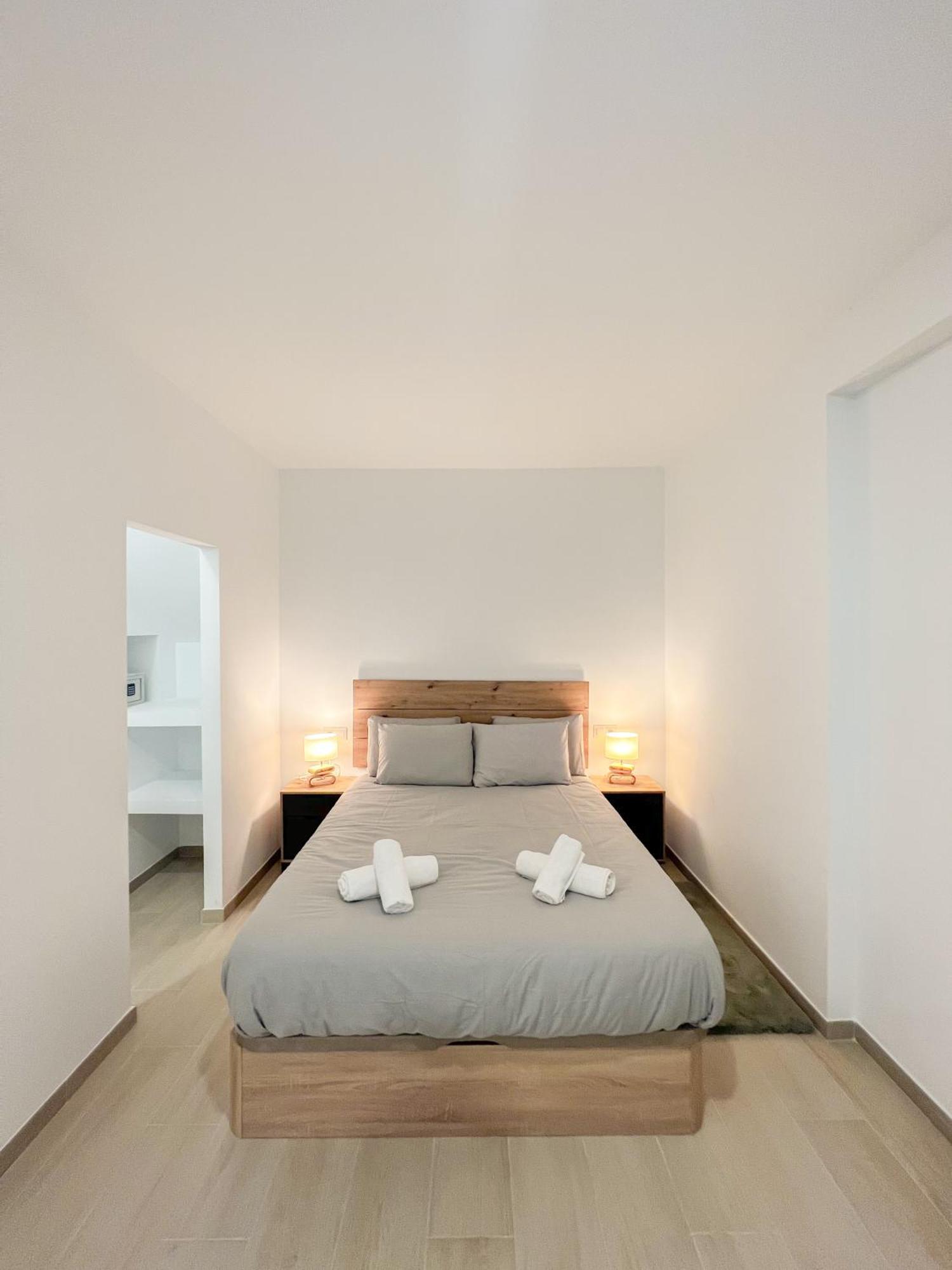 Cozy And Modern Family Flat Carihuela Apartment Торемолинос Екстериор снимка