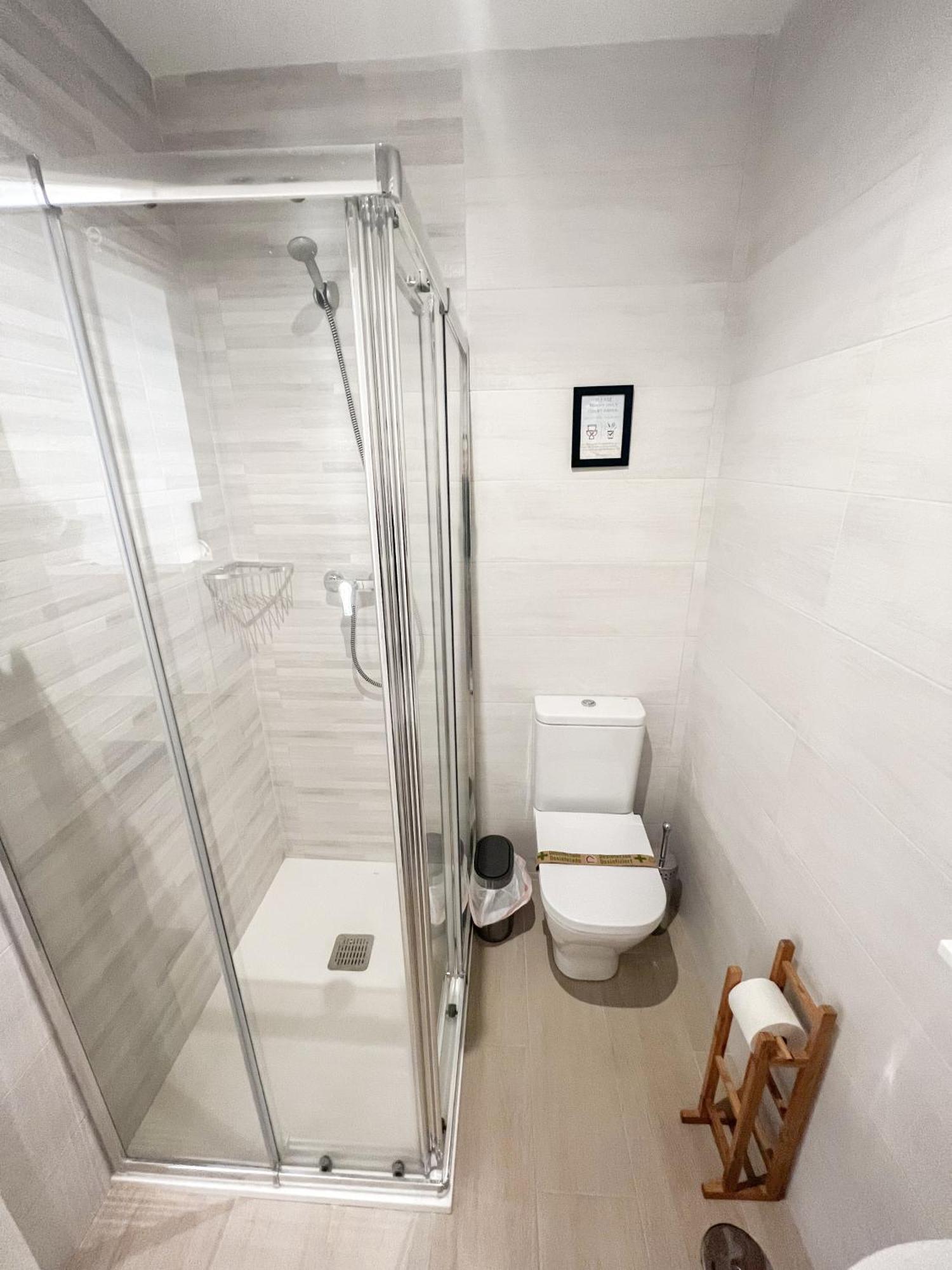 Cozy And Modern Family Flat Carihuela Apartment Торемолинос Екстериор снимка
