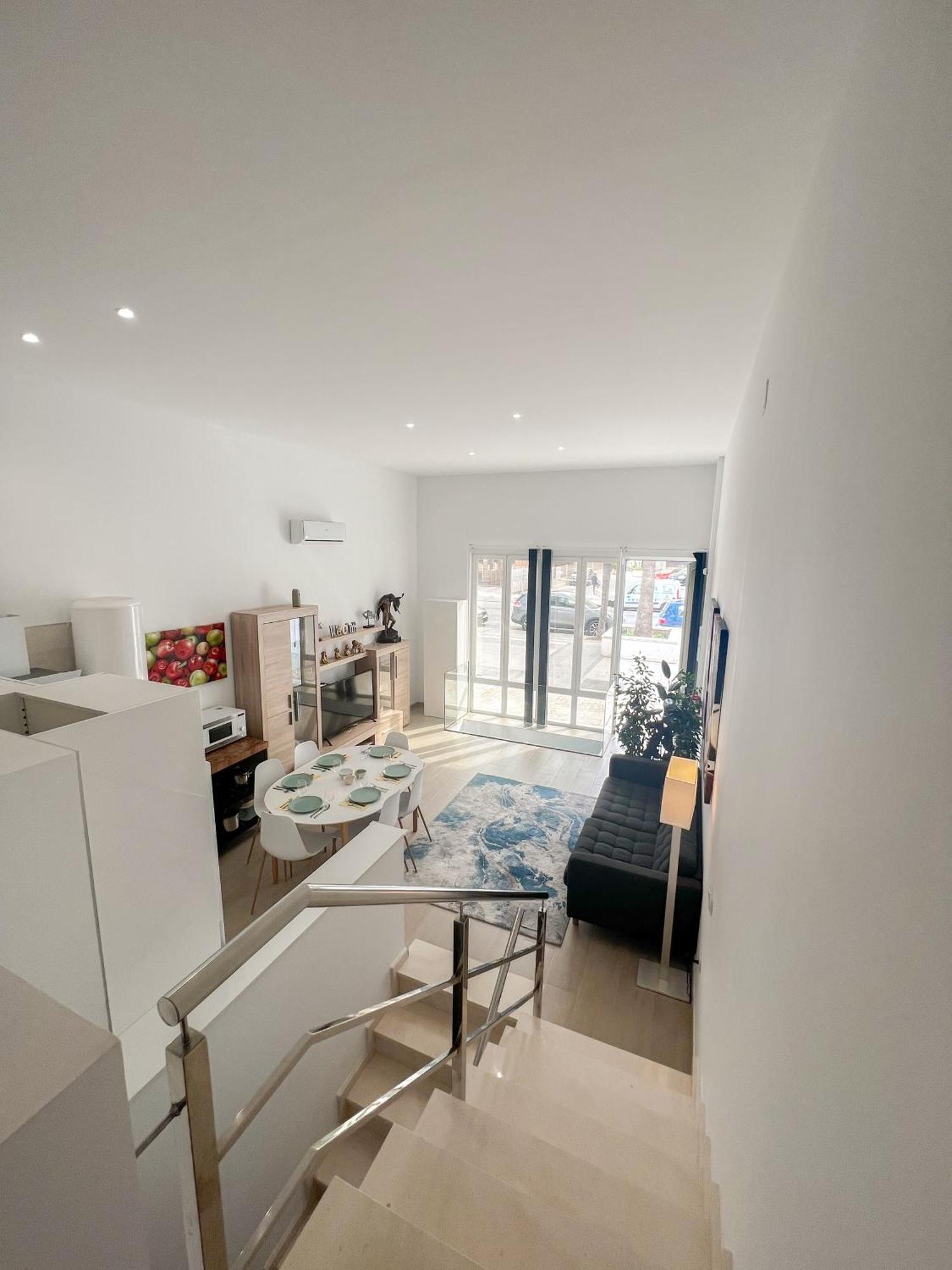 Cozy And Modern Family Flat Carihuela Apartment Торемолинос Екстериор снимка